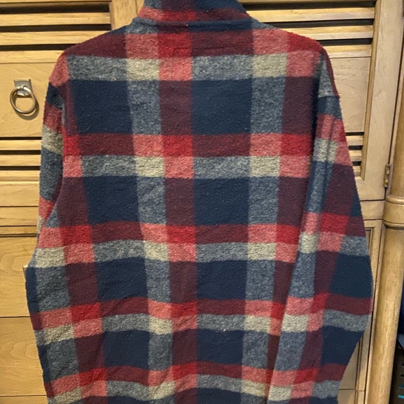 Blue and red pull over - Picture 2 of 3